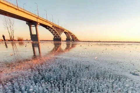 Волга замерзла