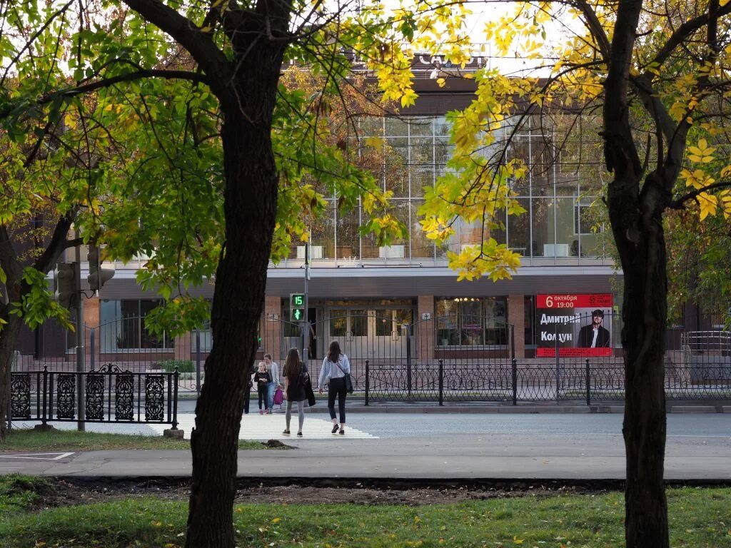 Культурный центр тушино. Школа 819 тушино. школа 677 тушино. улица бубнова в северном тушино. школа 819 тушино учителя.