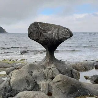 Вода точит