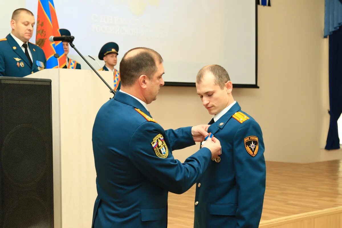 Новоселов Южно Сахалинск МЧС. Спасатели Южно-Сахалинска. Мчс россии по сахалинской