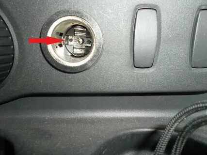 Не работает прикуриватель дастер