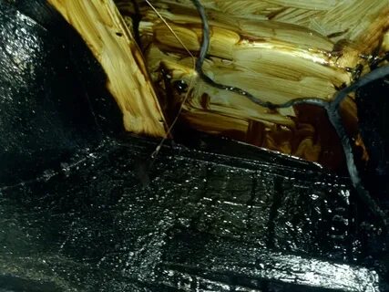 Пушечное сало на днище автомобиля