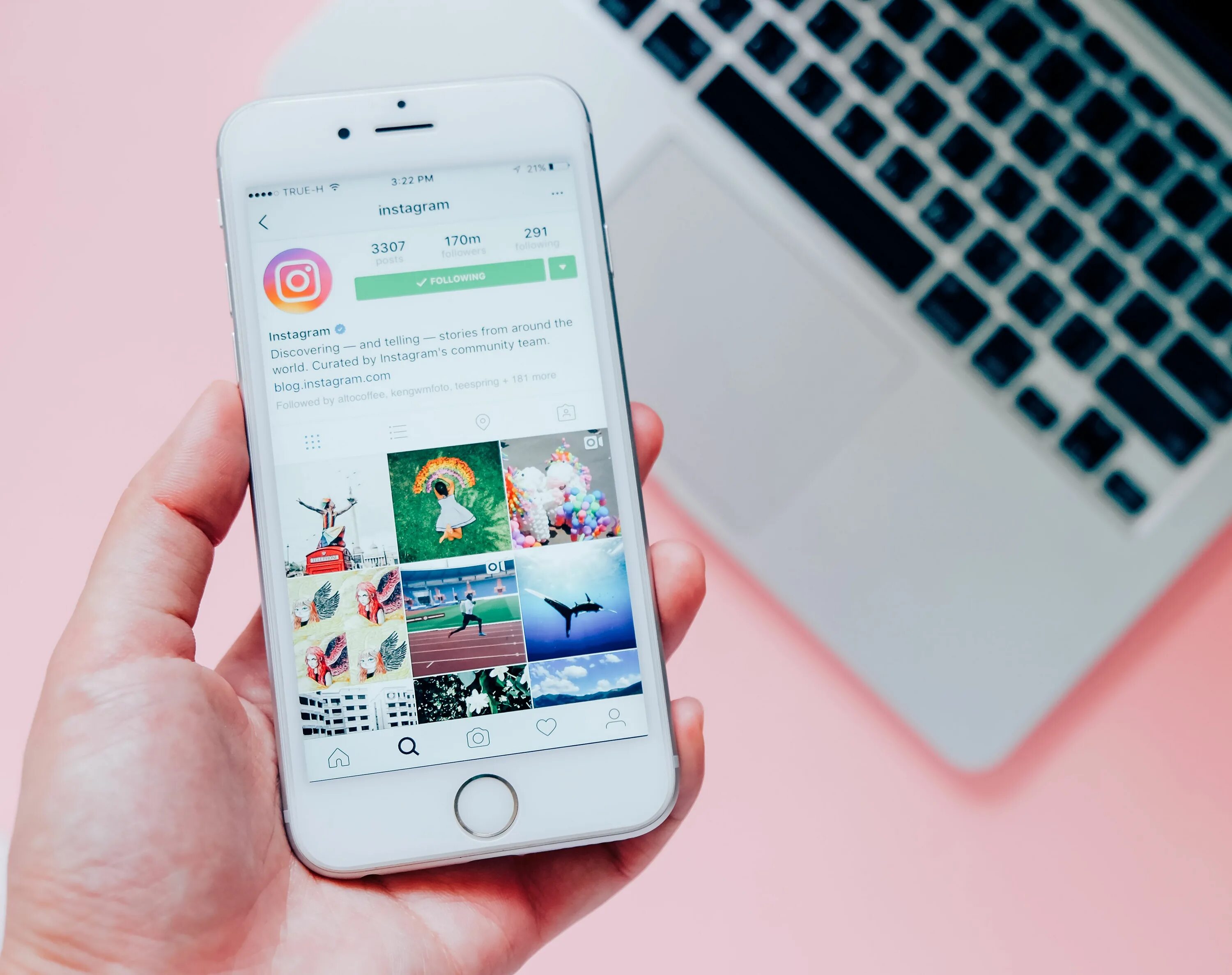 Insta how. Инстаграм. айфон инстаграм. instagram картинка. инстаграм на экране айфона.