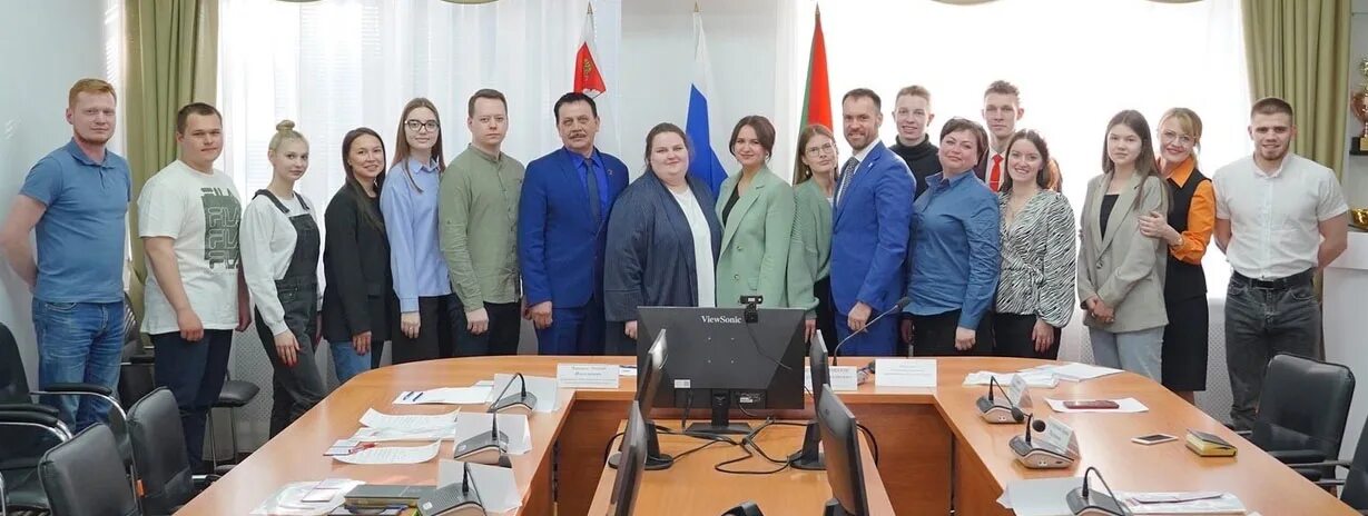 Под ее руководством