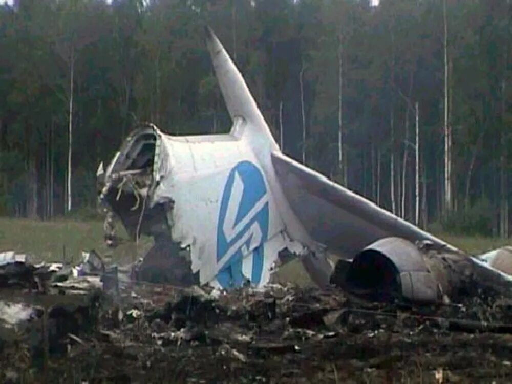 Катастрофа ту-154 под Иркутском (2001). Катастрофа ту 154 в Иркутске 4 июля 2001. 4 Июля 2001 года - катастрофа самолета ту-154 в Иркутске. Авиакатастрофа Иркутск 2001.
