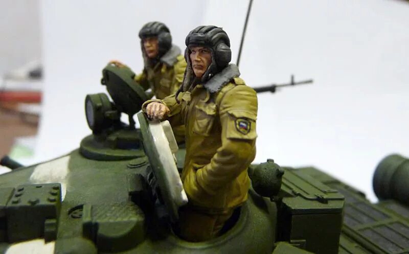 Т 72 б модель звезда. Art of tactic стартовый набор. 3504 советские танкисты звезда, 1/35. Современный российский танковый экипаж 1 35. Т-80бв 1/35.