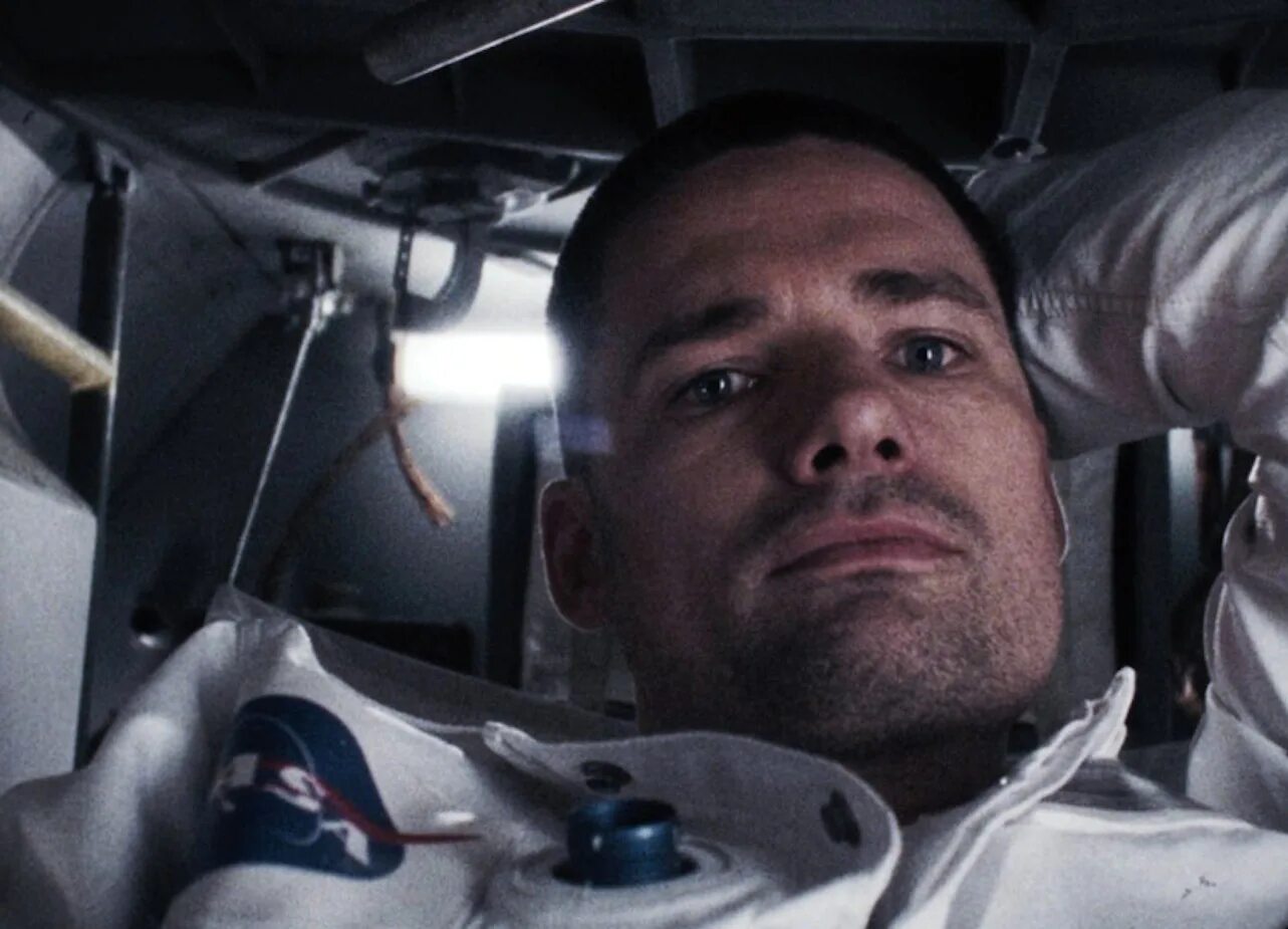 18 2011. 18 2011. Аполлон 18 (2011) уоррен кристи. Аполлон 18 (2011) уоррен кристи. 18 2011.