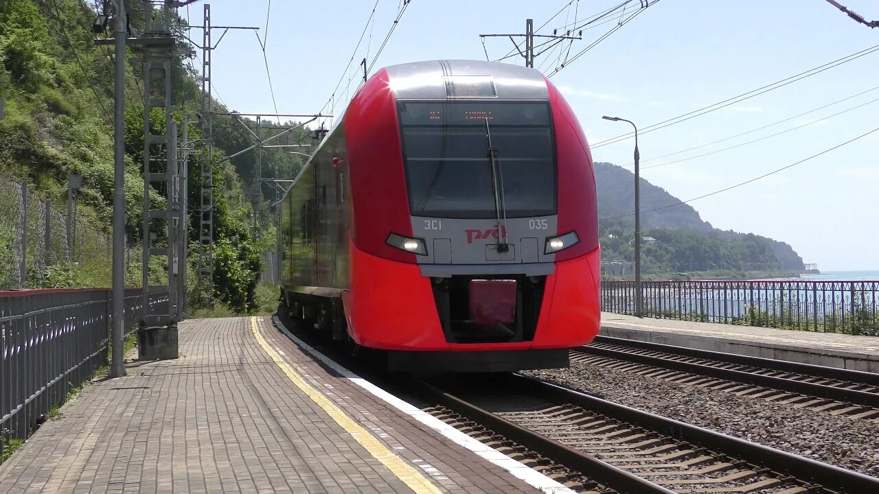 Эс2г ласточка мцк. Ласточка электропоезд. Электропоезд ласточка эс1п. Поезд ласточка мцд. Ласточка москва мцк.