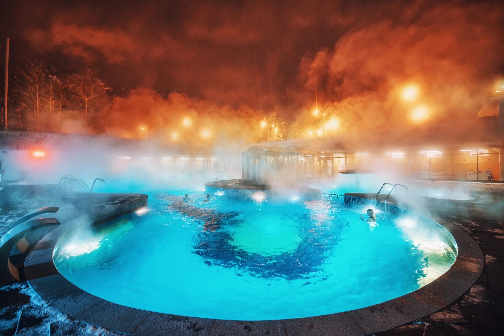 Термы воткинск. Термы ижевск. Источник верхний бор тюмень. Термальные источники тюмени лето. Горячие источники верхний бор.