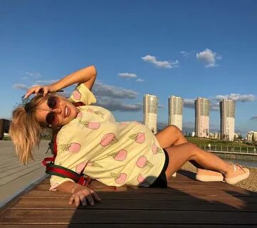 Аня отметила на прямой