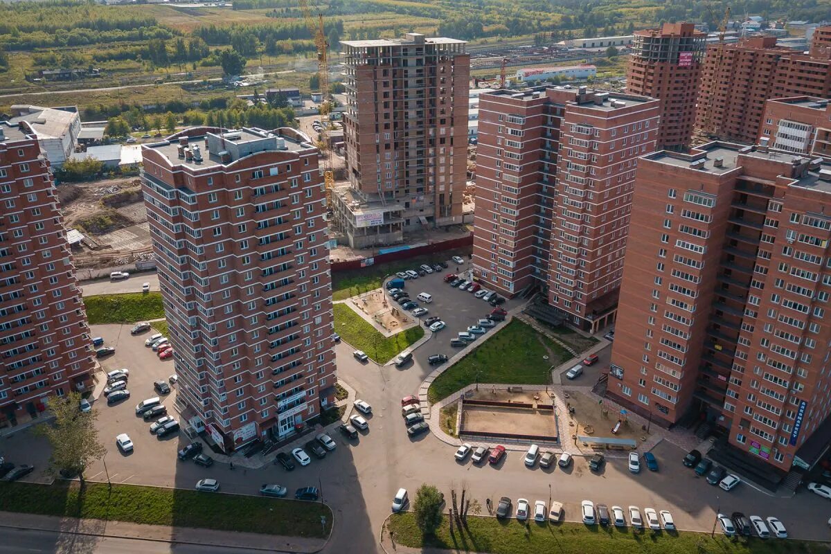 ЖК горки Красноярск. ЖК озеро парк Красноярск. ЖК осенний лист Оренбург.