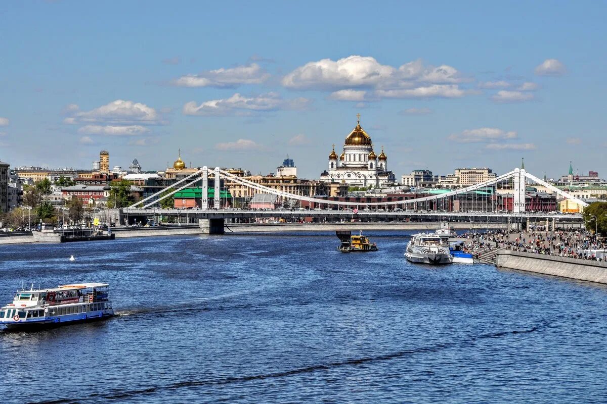 Речной центр москва. Крымский мост Москва парк Горького. Новоспасский мост парк Горького. Причал парк Горького, Москва. Андреевский причал Москва.