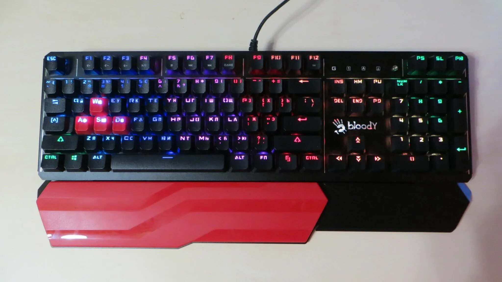 Обзор клавиатуры a4tech. Клавиатура bloody b975. a4tech bloody b975 usb gamer led (black). клавиатура блади 975. клавиатура bloody b760.