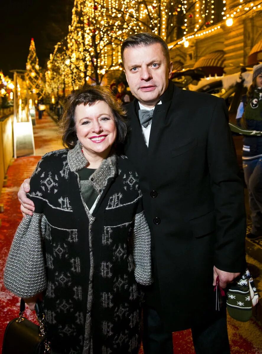 Парфенов где сейчас работает и живет. Парфёнов леонид и елена чекалова. жена леонида парфенова елена чекалова. елена чекалова парфенов. парфенов и чекалова в молодости.