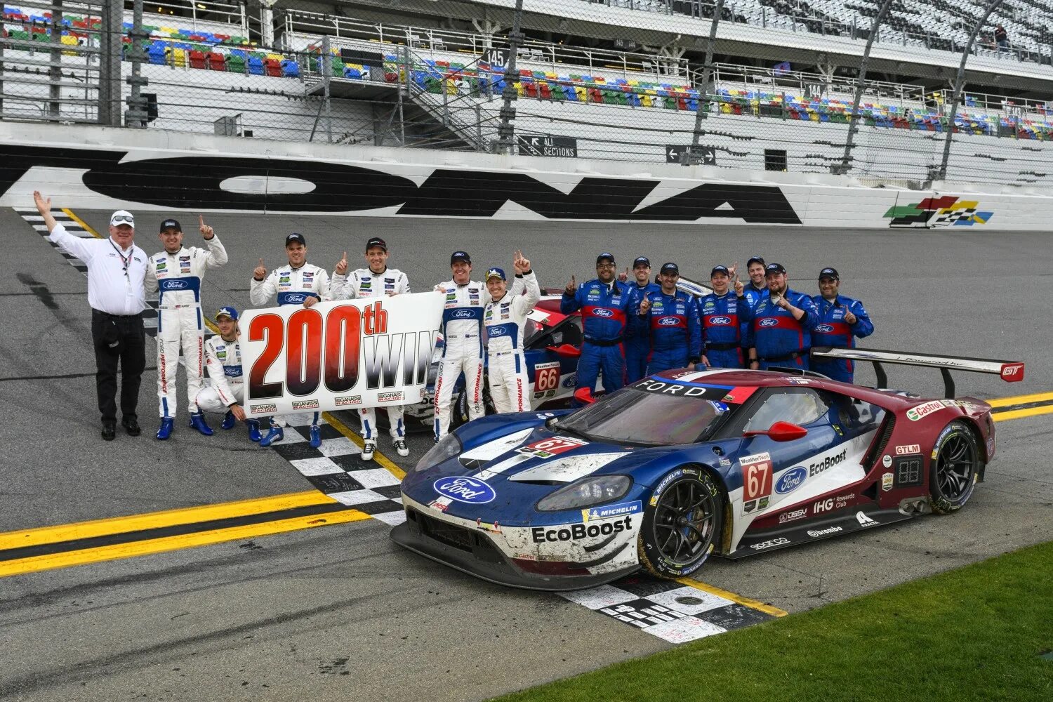 Daytona 24. Daytona 24. Дайтона гонка. Daytona 24. Дайтона 24.