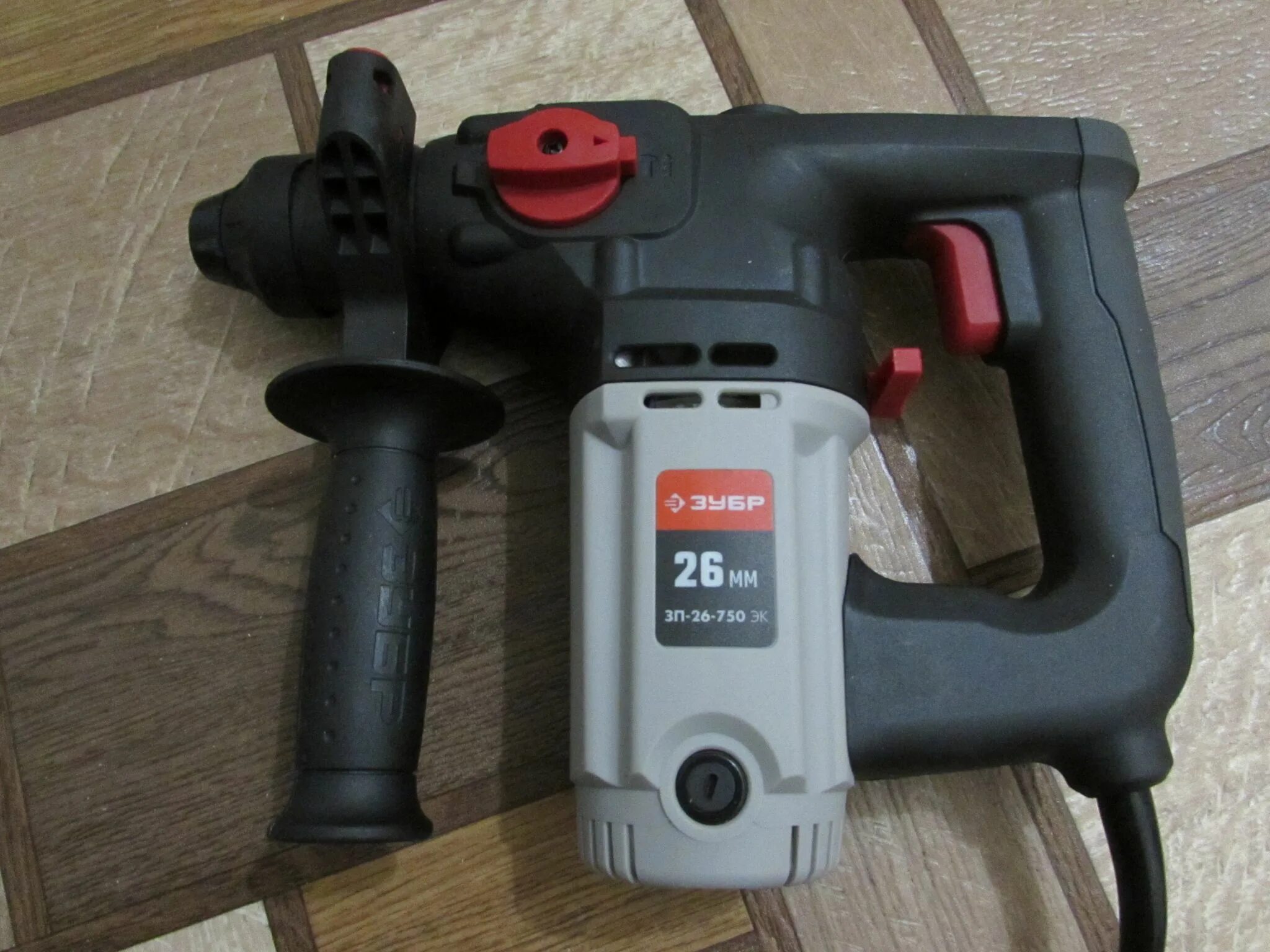 Зубр 26 750. Зубр зп-26-750 эк. Перфоратор зубр 750 вт. +зубр +зп +26 +750 +эк купить. Перфоратор зубр зп-26-750 эк характеристики.