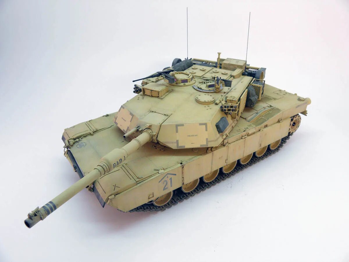 Abrams m1a1 1/35. 1 35 Abrams m1. Модель танка Абрамс масштаб 1 35. Абрамс звезда 1/35.