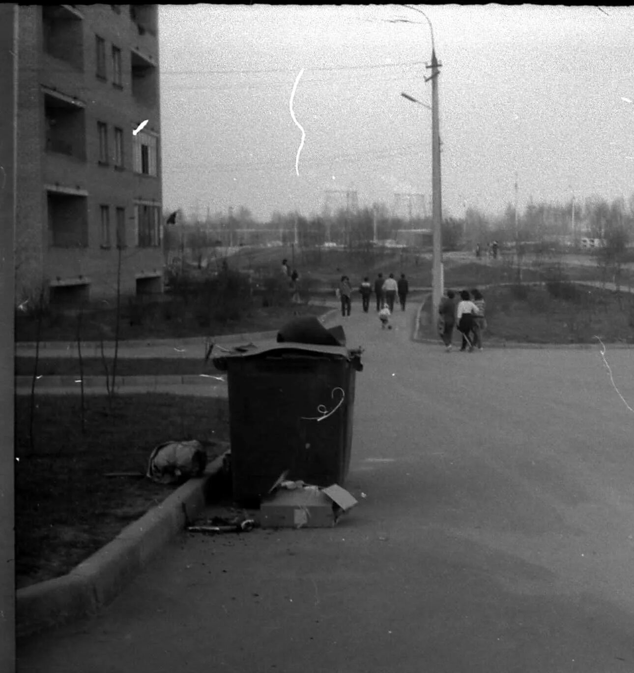 старые советские батареи отопления. отопление в старых химках. советские батареи отопления. старые батареи. петля тихельмана 16 радиаторов.