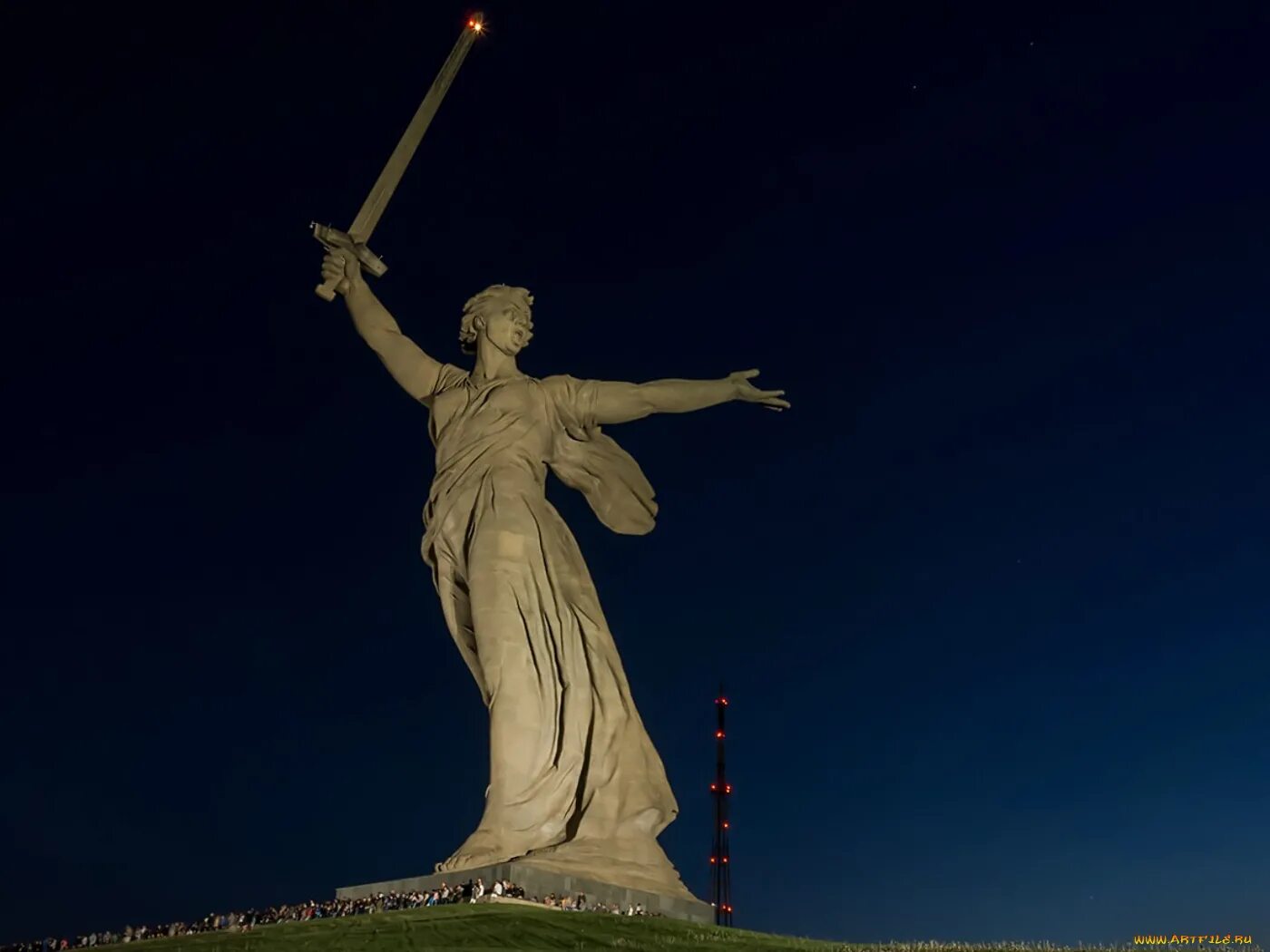 Родина мать москва. Волгоград Родина мать Мамаев Курган. Мемориал Родина мать в Волгограде. Мамаев Курган Родина мать зовет памятник. Статуя Родина мать зовет в Волгограде.