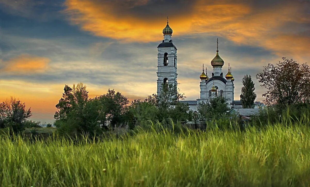 Стоят церквушки по руси. Вершинино кенозерский парк. Деревянные храмы древней руси. Мамонтова пустынь тамбовская область. Боровск деревянный храм пресвятой богородицы.