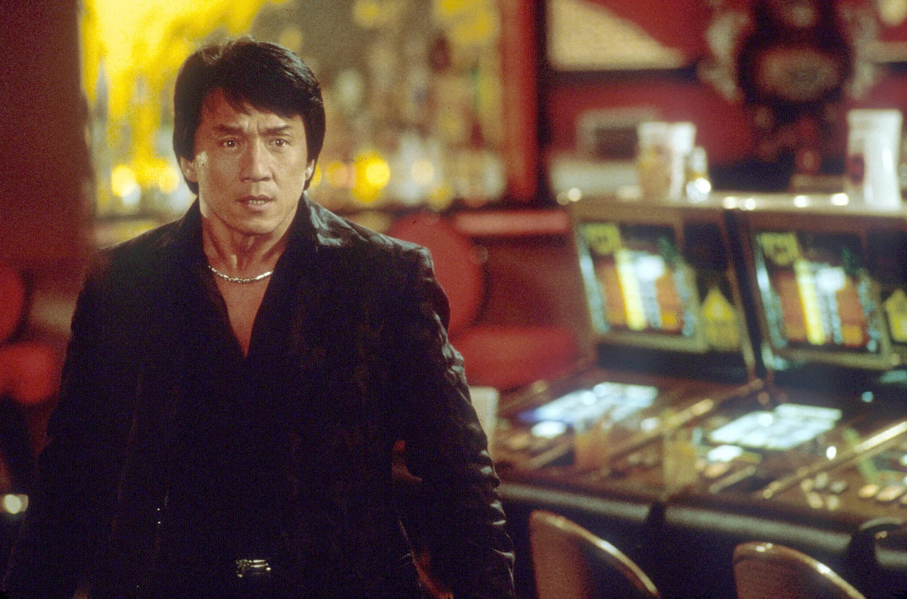 Джеки чан и крис такер. Джеки чан час пик 1. Час пик 2 фильм 2001. Джеки чан час пик 2. Крис такер час пик 2.