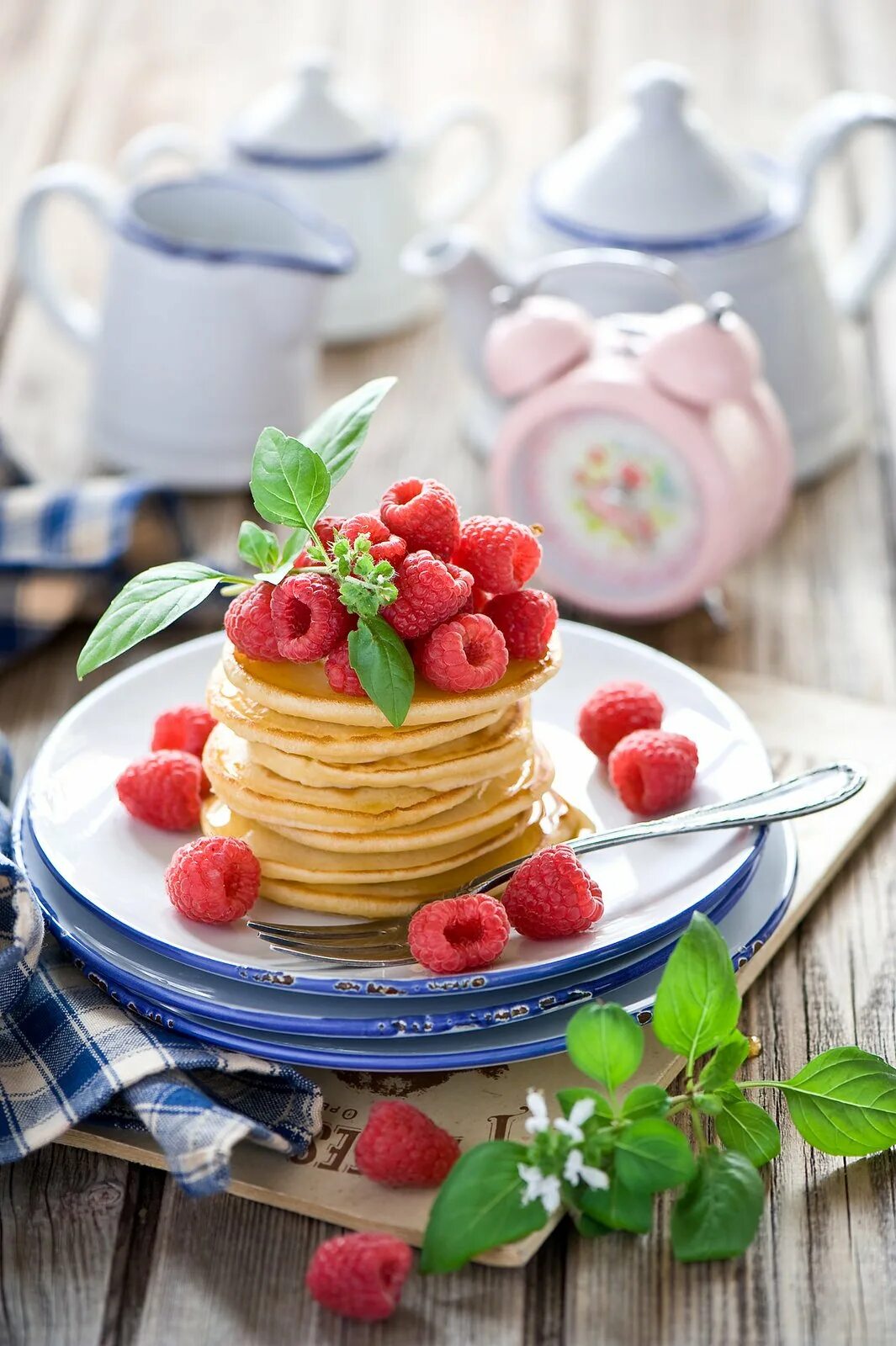 Сделай утро добрым картинки. С добрым утром. вкусного завтрака и хорошего дня. вкусного доброго утра. с добрым утречком.