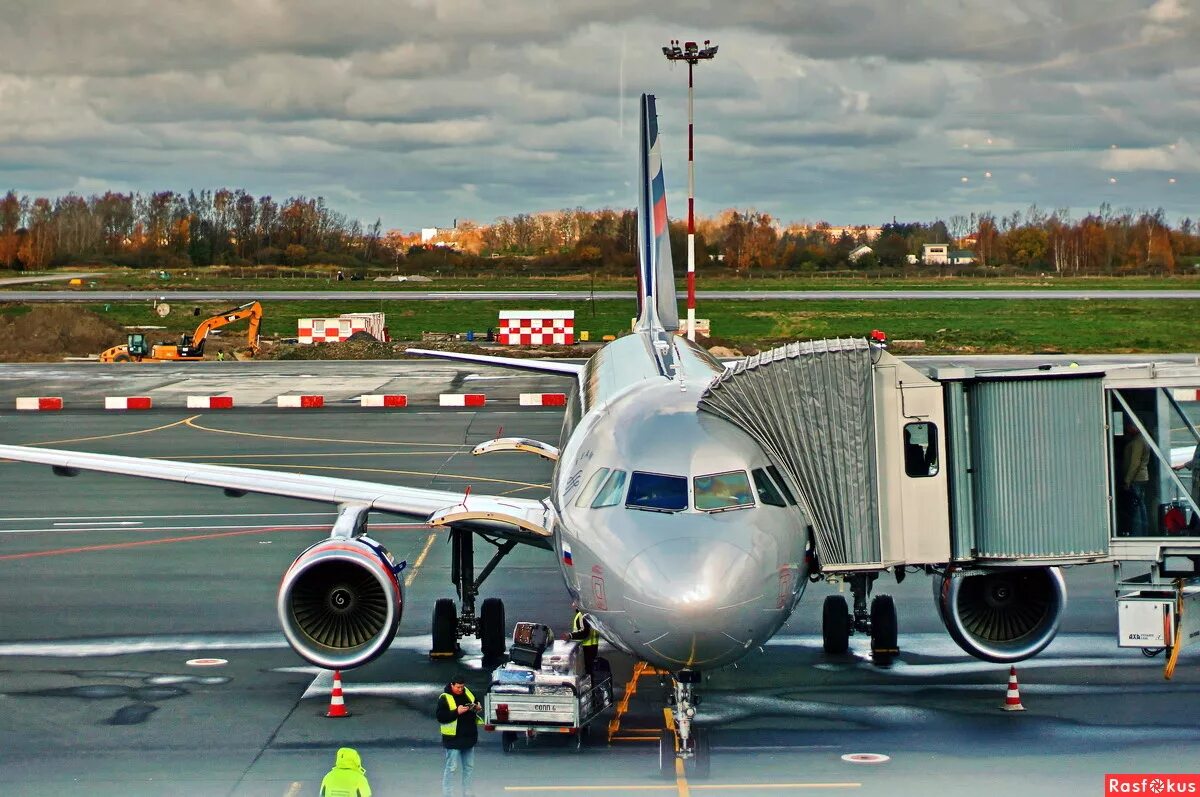 Аэропорт храброво фото. Дк храброво. Аэропорт храброво имени. Новый аэропорт калининград. Почему храброво.