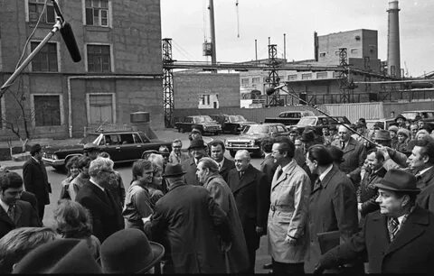 Апрель 1976 года