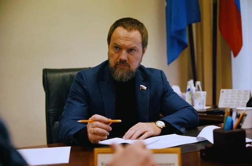 Депутат колунов предложил. Депутат колунов предложил. Депутат госдумы колунов. Депутат колунов предложил. Депутат колунов предложил.