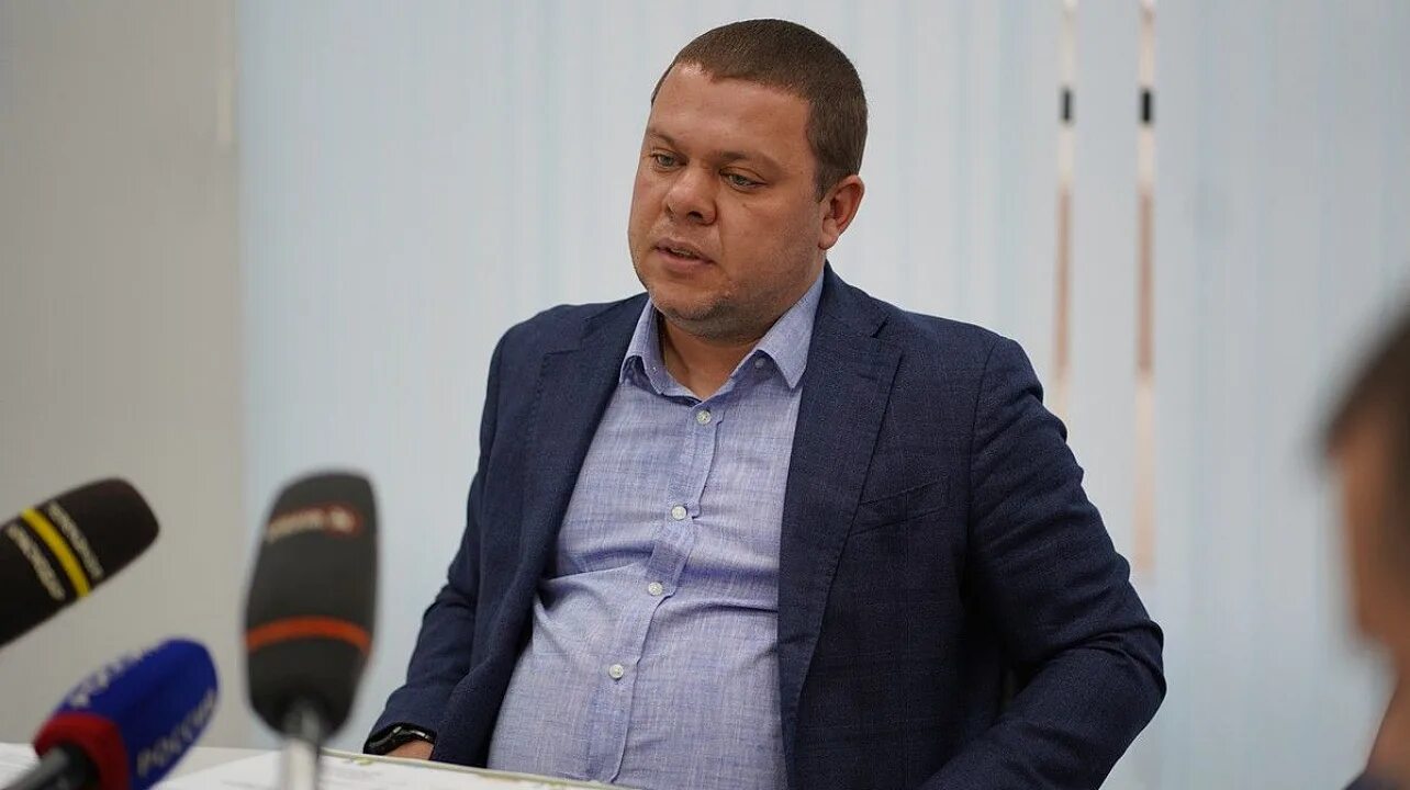 Департамент муниципальной собственности и городских земель, Администрация МО г. 