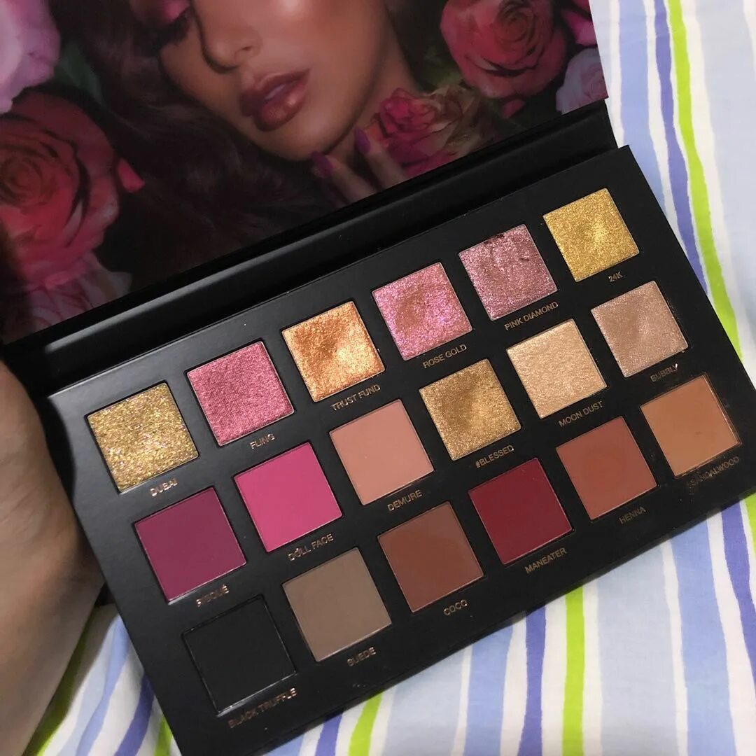 Huda Beauty Rose Gold Palette макияж. Макияж палеткой Huda Beauty Rose Gold. Huda Beauty Rose Gold Remastered. Huda Rose Gold Remastered. Палетка худа