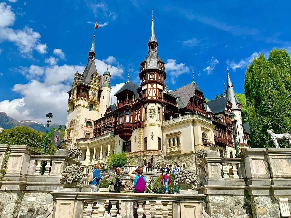 Замок Пелеш Синая. Пелеш Румыния. Замок Пелеш Румыния. Замок Пелеш - Карпаты - Синая, Румыния.