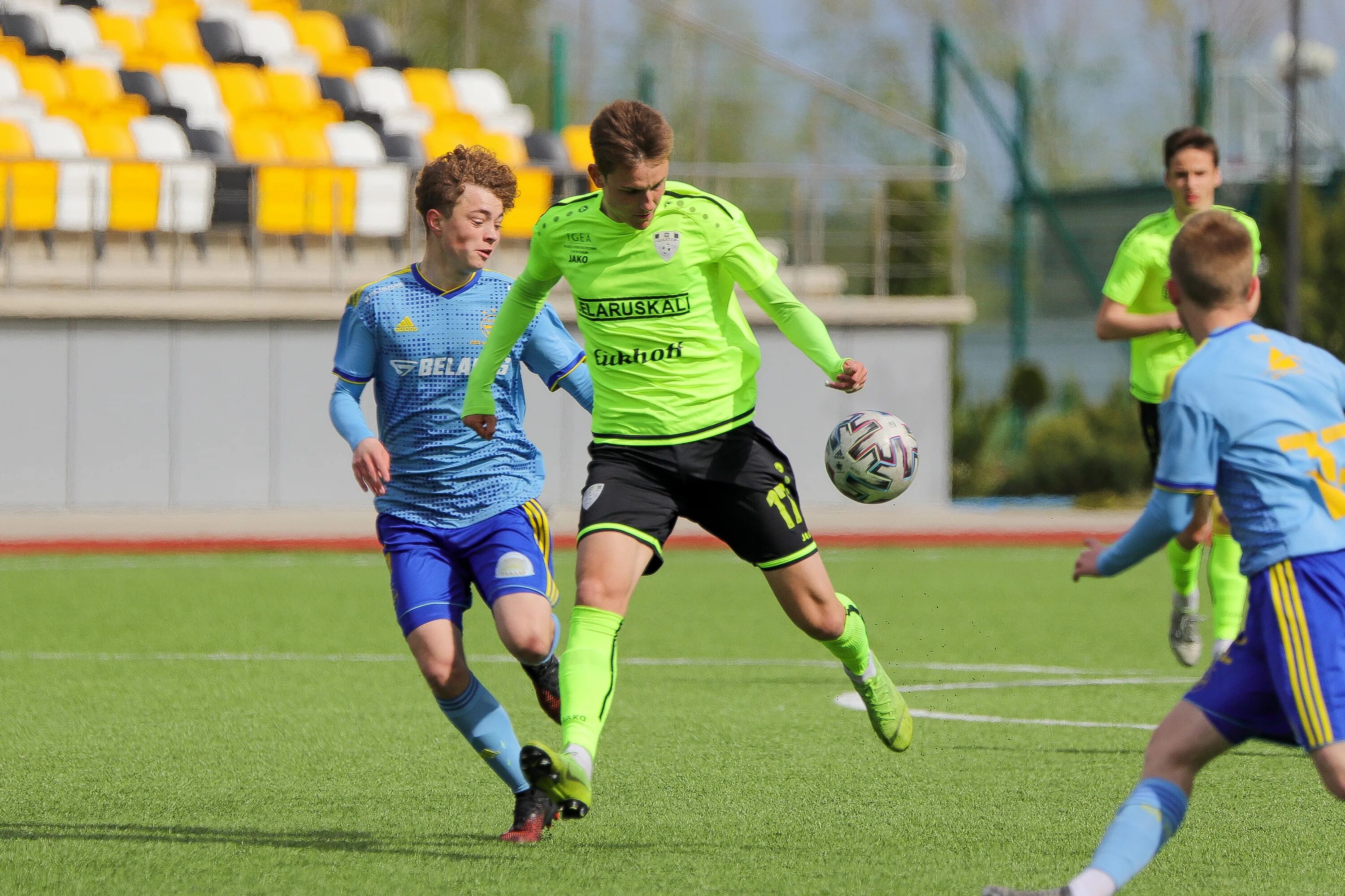 Футболисты горловский шахтер 86 год. Фк химик шебекино. Фк шахтер горловка. Шахтер горловка. Фк шахтер горловка.