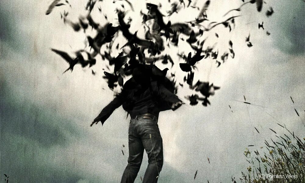 Рано или поздно все заканчивается и то что. Я не могу разорвать его. Душа разбита на осколки. Мужская душевная боль. Сердце рвется на части цитаты.