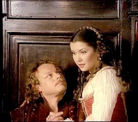 Королева марго графиня. Королева марго сериал 1996. Королева марго сериал костюмы. Королева марго сериал 1996 мари туше. Королева марго графиня.