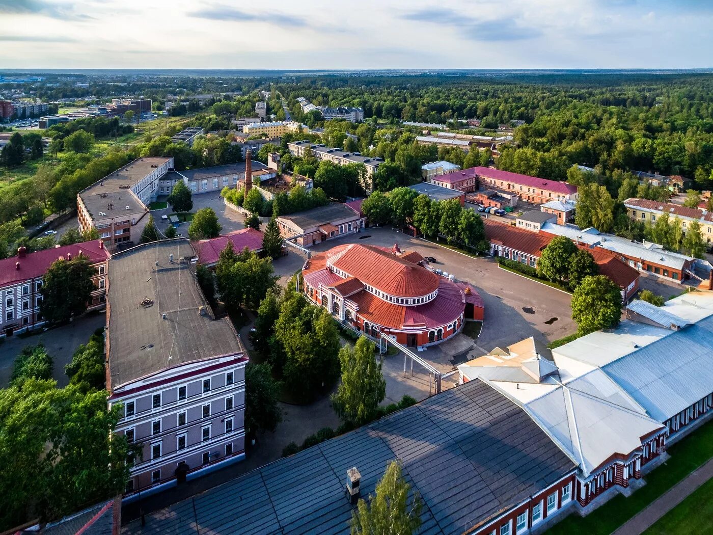 Ленинградская область гатчинский. Гатчина город. Гатчина виды города. Город Гатчина Ленинградской. Гатчина современная.