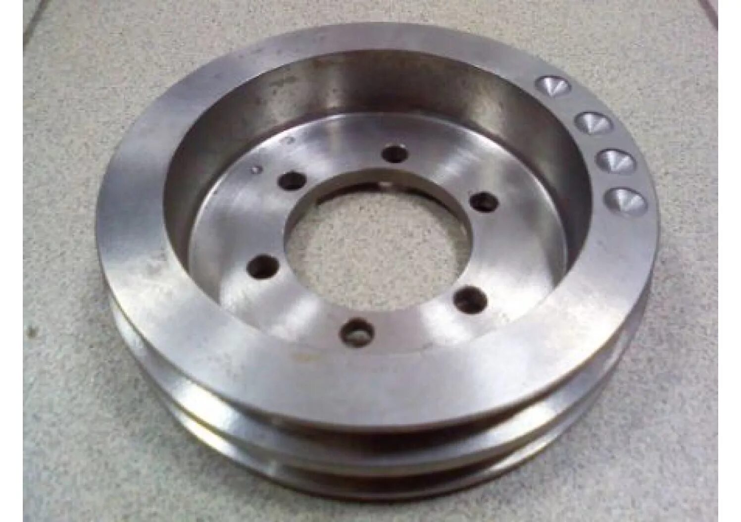 Шкив демпфер коленвала уаз 421. Шкив 421. Шкив 421. Шкив коленвала уаз 421 двигатель. Шкив коленвала умз 417.