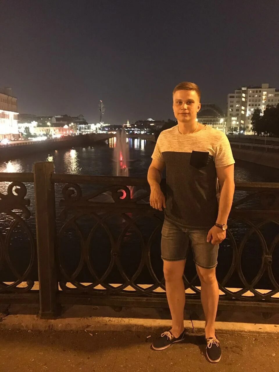 Парень 24 года. Дима хмельницкий. Молодой человек 24 года. Молодой человек 24 года. Мужик 24.