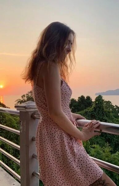 Arilaviee онлифанс. Arilaviee онлифанс. Модель ariel arilaviee. Ariel next door. Arilaviee сгоаля.