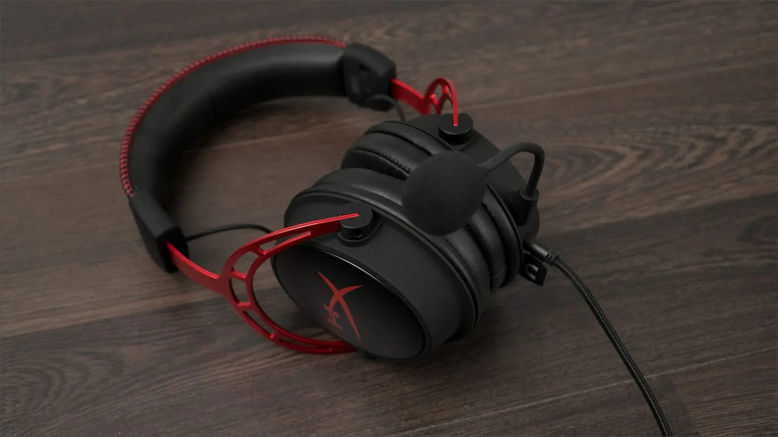 Cloud x микрофон. Игровые наушники hyperx cloud alpha red. наушники hyperx cloud alpha. kingston hyperx cloud alpha 2. наушники хайпер х клауд альфа.