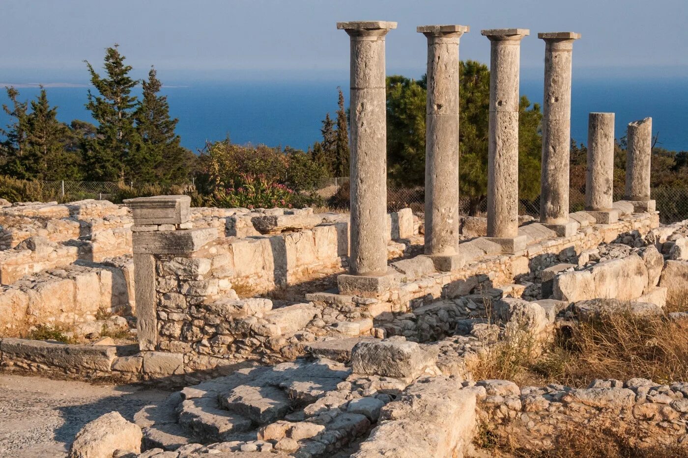 Ancient sites. Руины Перге Анталия. Кипр развалины клипарт.