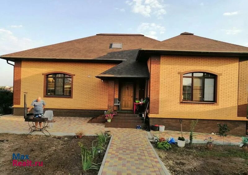 Дом в пригороде белгорода. Юго-западный 1 белгород микрорайон. дом в белгороде. частный дом белгород. дом 150 м2 на участке сот..