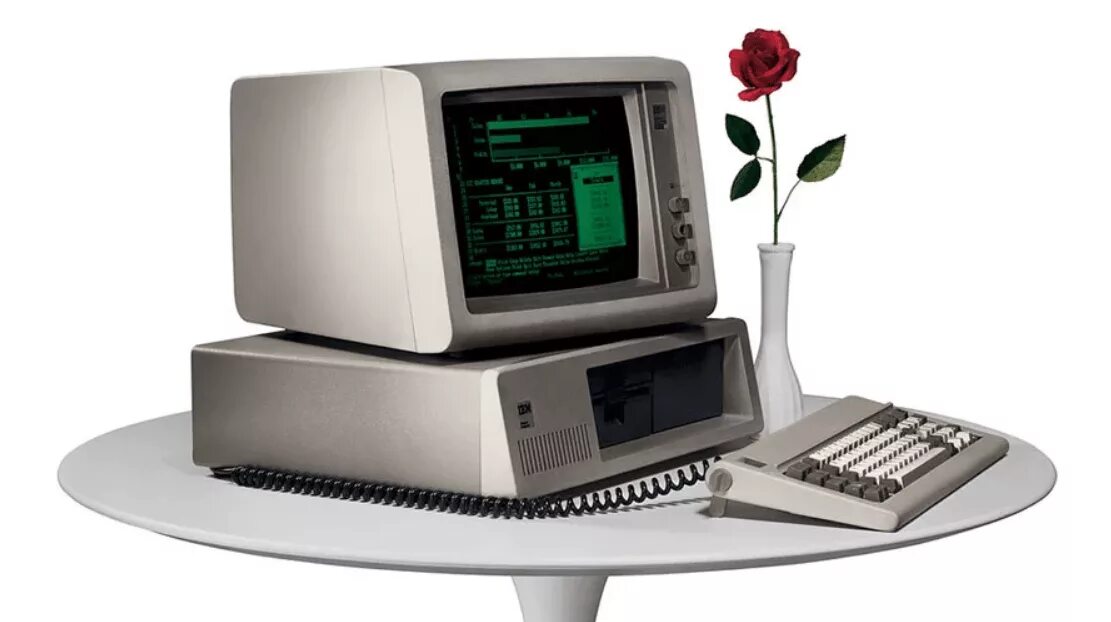 Тип компьютера ibm. Ibm компьютер 1981. первый персональный компьютер 1981. ibm pc personal computer. первый массовый пк.