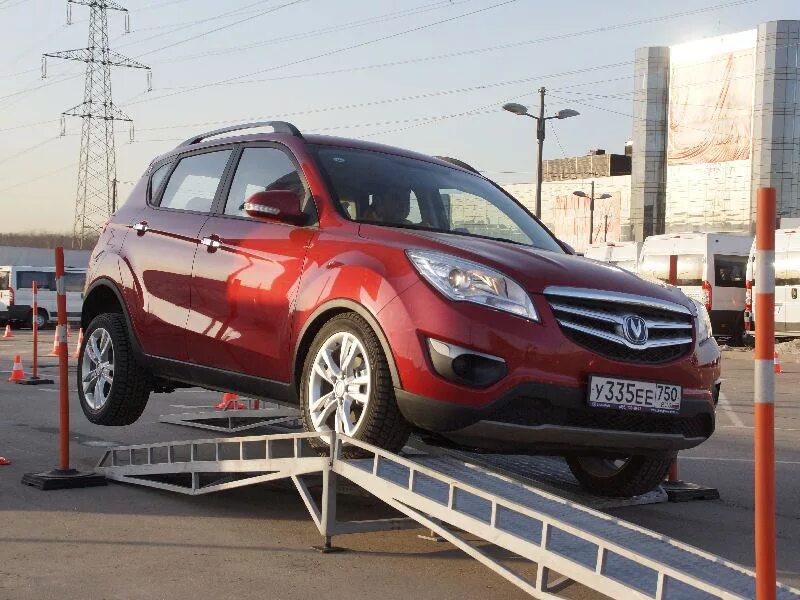 Икс 35 шанган. Кроссовер чанган с35. Чанган cs35 обзор. Changan cs35+. Чанган цс 35.