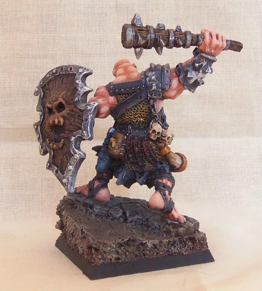 Огр 7. Helmut wolf warhammer blood bowl. Огр 7. Blood bowl огр. Соуэй огр.