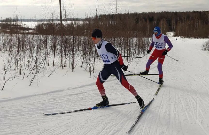 Центр зимних видов спорта дмитров. Спортсмен лыжник. Дистанции лыжных гонок. Иван Якимушкин лыжные гонки 2022. Лыжника на авто.