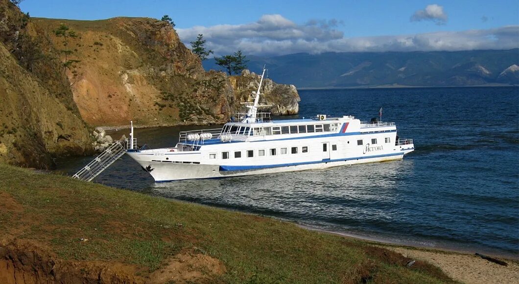 Речные круизы по реке рейн. Прогулка на катере по финскому заливу. Карелия теплоход валаам. Закат с борта теплохода. Телецкое озеро теплоход пионер.