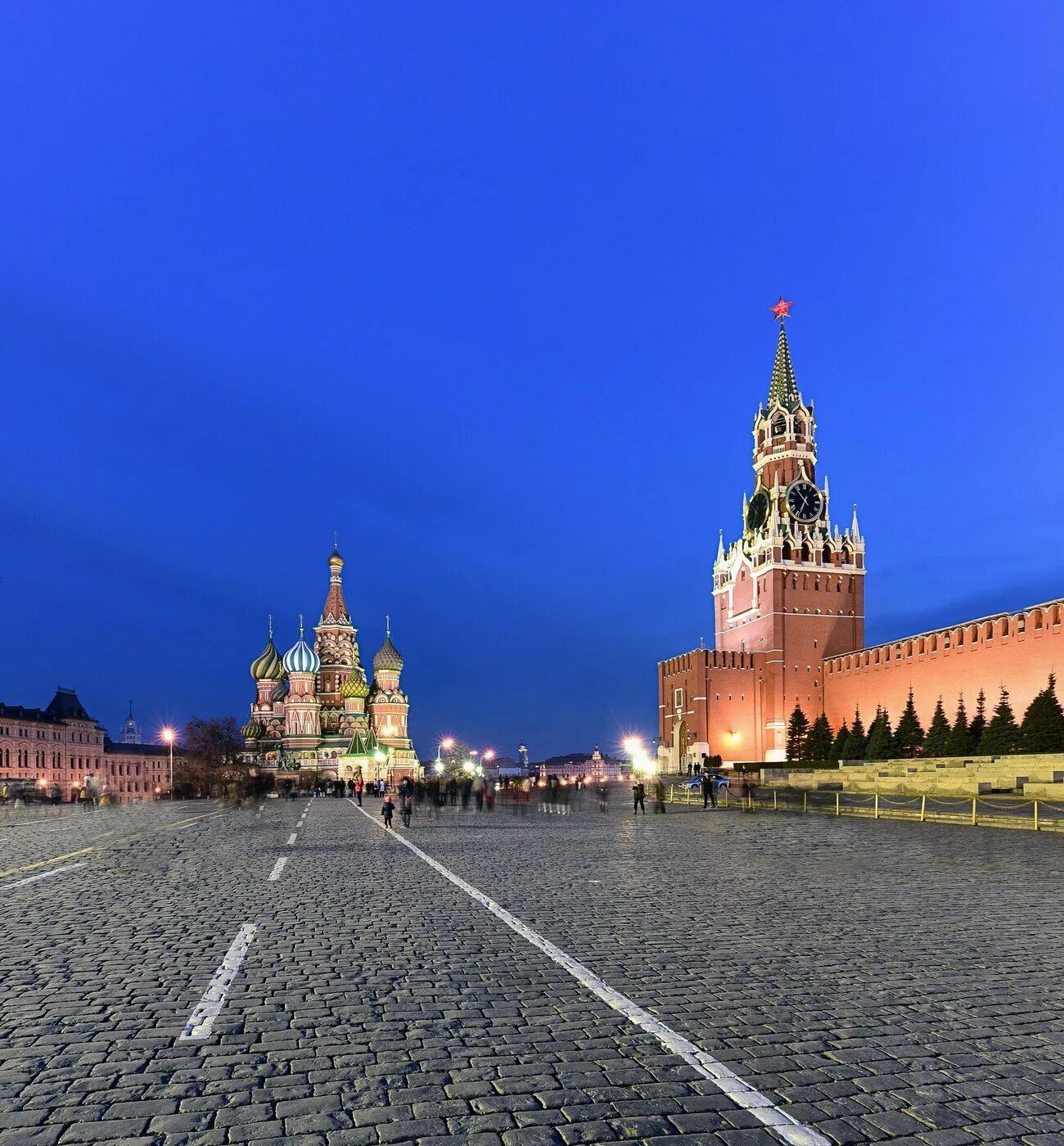 Покажи пожалуйста москву. Россия Москва красная площадь. Московский Кремль и красная площадь. Площадь красной площади в Москве. Krasnaya Ploshad Москва.