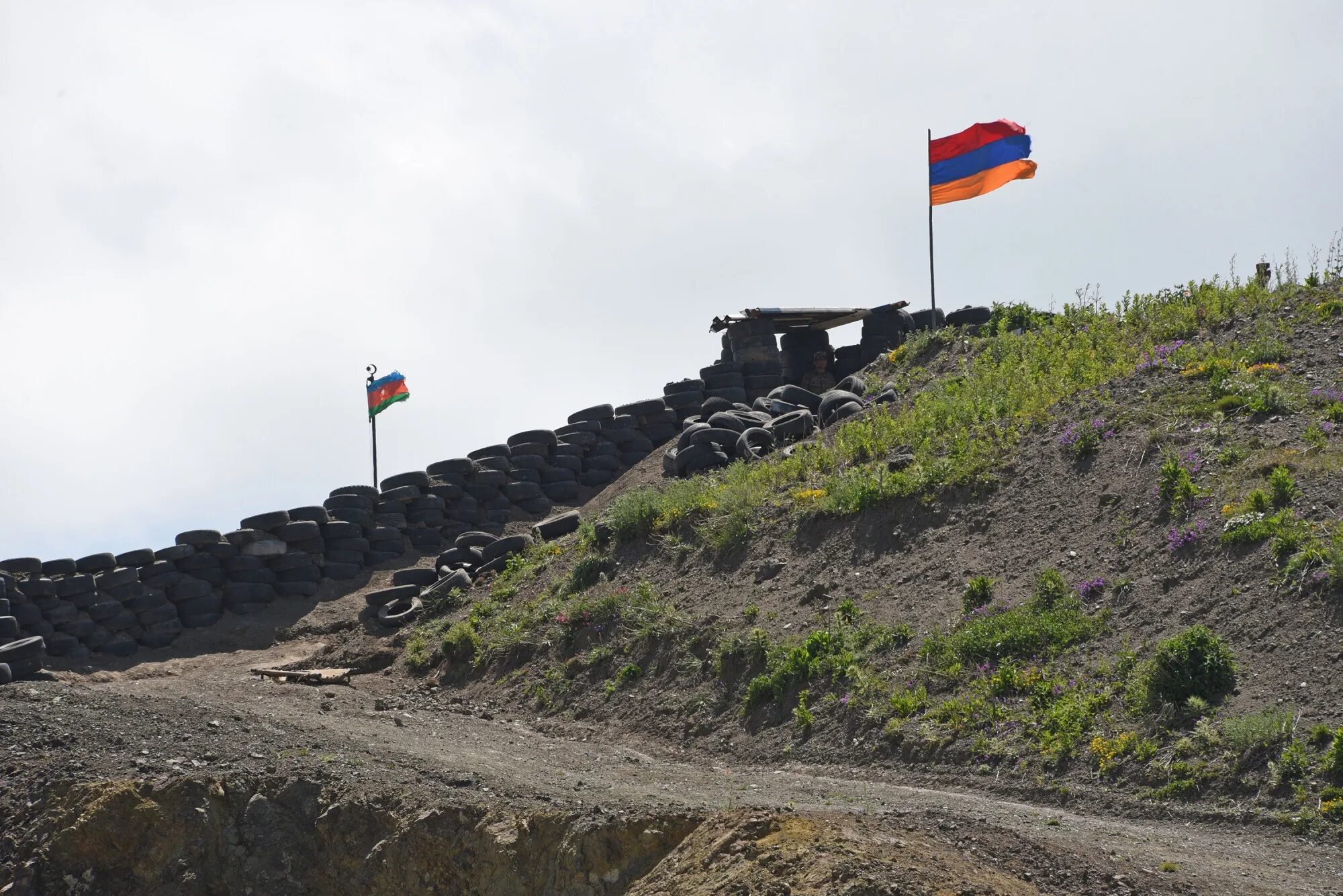 Армения открыл граница