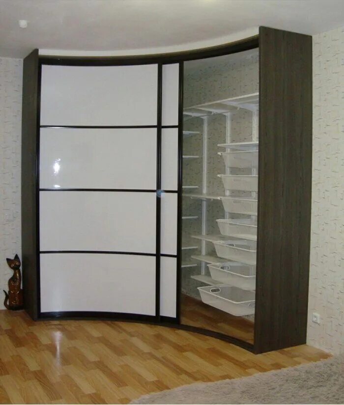 Угловые шкафы в зал современные. Радиусный шкаф купе 1200 1200. шкаф купе радиусный нарайна. радиусные шкафы купе 2000. шкаф-купе радиусный комфорт.